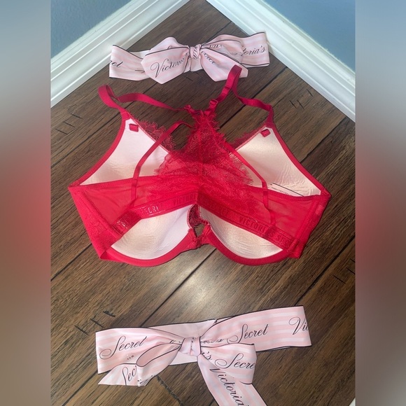 ❤️🔥Victorias secret very sexy plunge bra red lace bra strappy bra - Picture 14 of 15